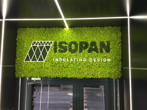 Perete de licheni stabilizați – Isopan, foto 1 din 8